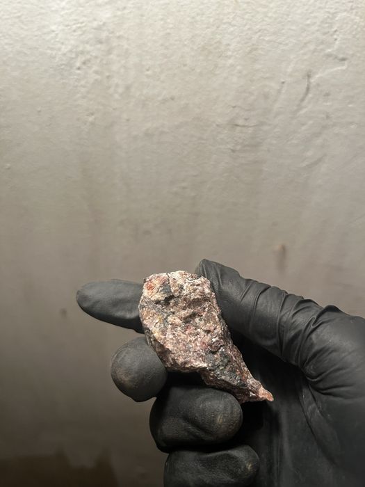 Mineraly uranowe uraninit
