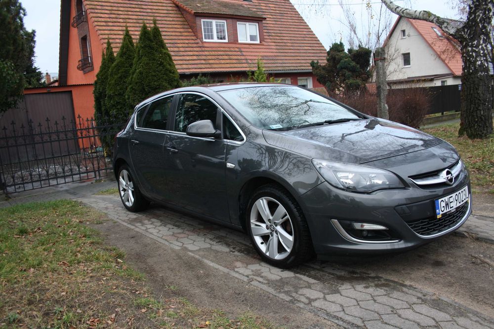 śliczna astra 1.4T,hatchback,2014r,5drzwi