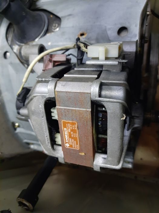 Запчасти для стиральной машины Indesit W84TX