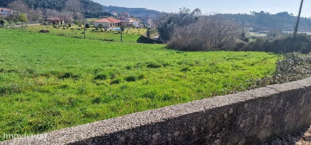 Terreno em zona de construção  - Serzedelo, Póvoa de Lanhoso — Serzedelo, Braga