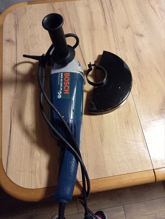 Болгарка GWS 22-230 продам терміново