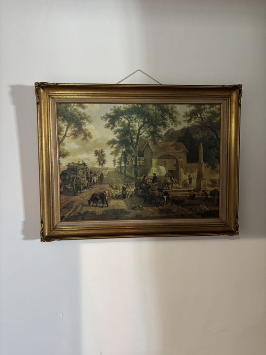 Quadros antigos e molduras