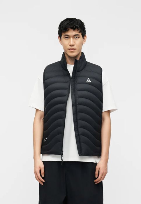 Жилетка мужская Nike Acg Lava Flow Therma-Fit Adv Vest оригінал HV0605-010