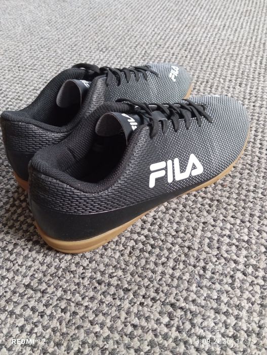 Buty męskie sportowe halówki piłkarskie marki Fila r. 41