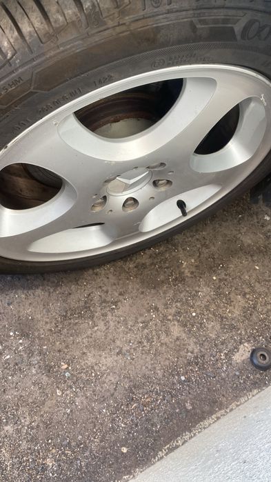 Jantes Mercedes Sport 17 com pneus