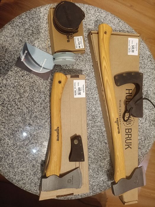 Hultafors  Max pod choinkę