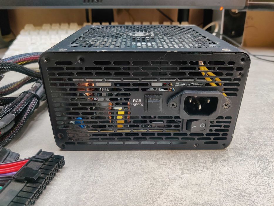 Thermaltake Smart RGB 700W (пломба, перевірений)