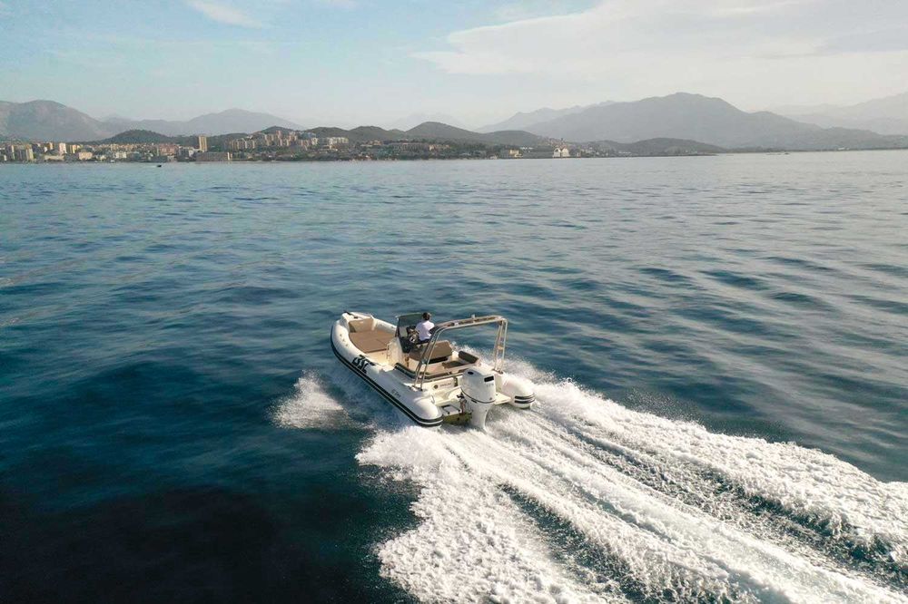 Nowa łódź RIB: BSC 65 - dł.:6,85m/12os. - od boatcenter.pl