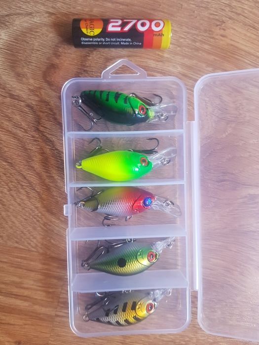 Набор воблерів 5-ть штук.
