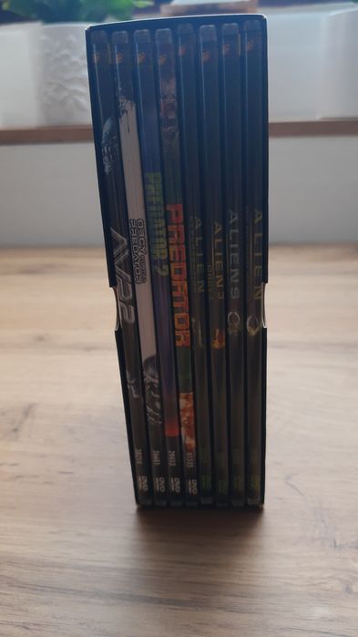 Kolekcja filmów DVD o Obcym (8szt.)