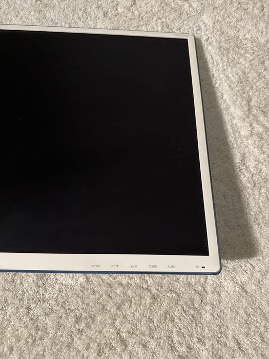 Монитор samsung S24D391HL