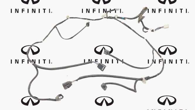 Проводка заднего бампера под датчики слепых зон INFINITI 240936HM0A