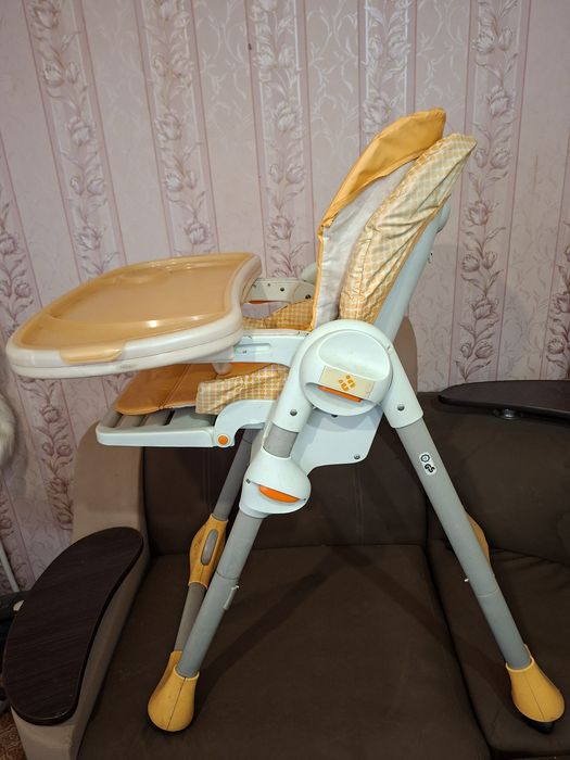 Продам детский столик для кормления