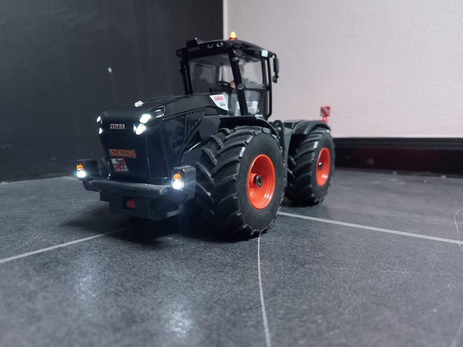 Claas xerion siku Control 100 years Sieper