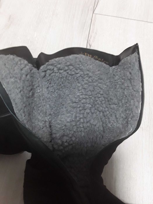 Жіночі замшеві зимні сапожки