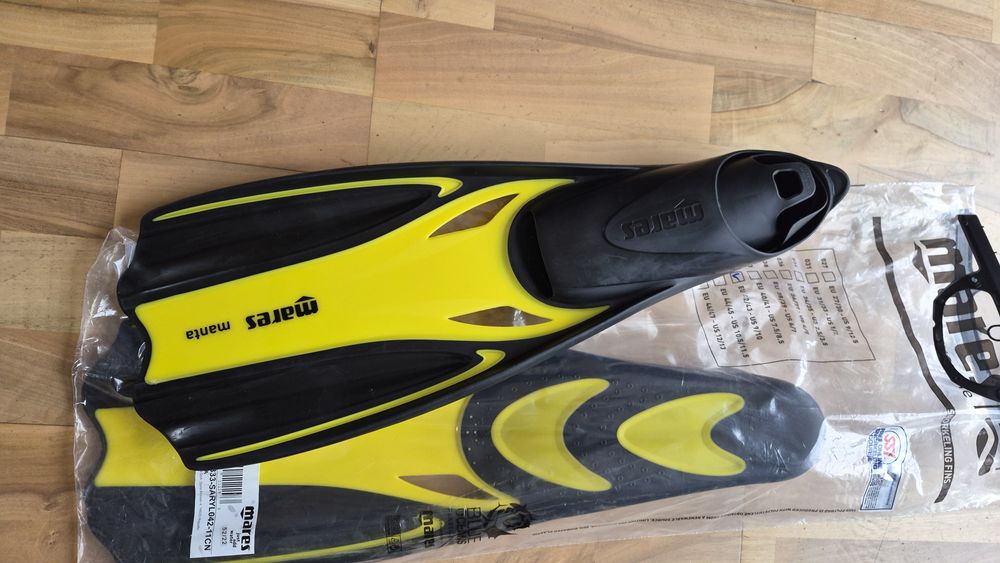 Płetwy Mares Manta 42-43 jak nowe