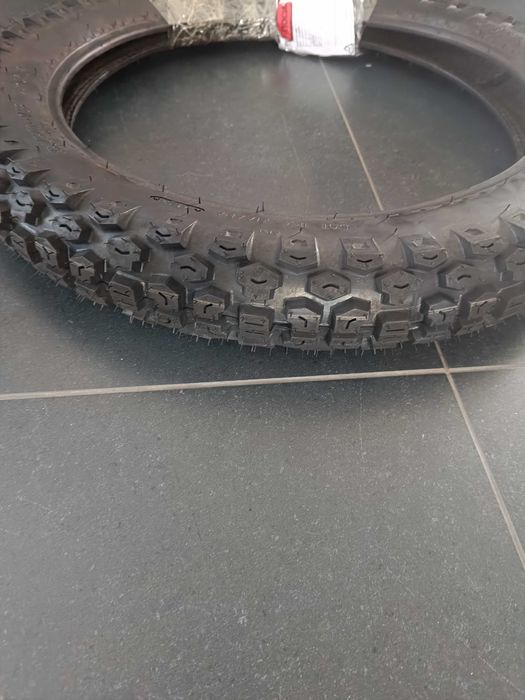 Pneu cross para bicicleta