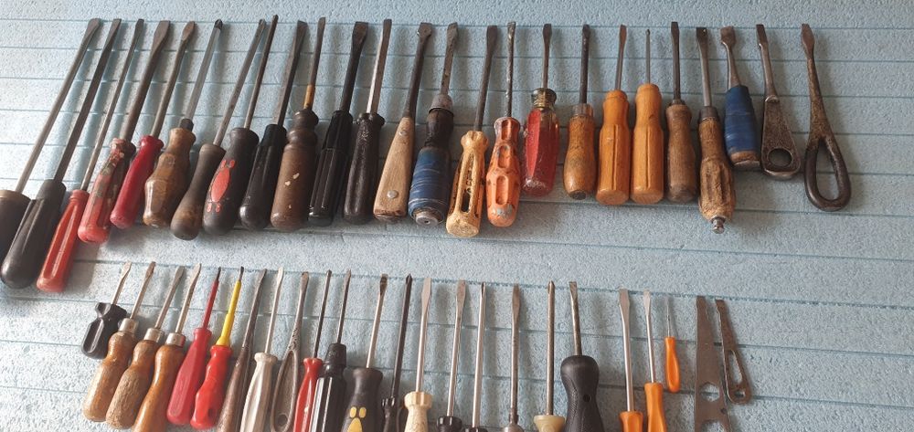 Отвертки на любой вкус .