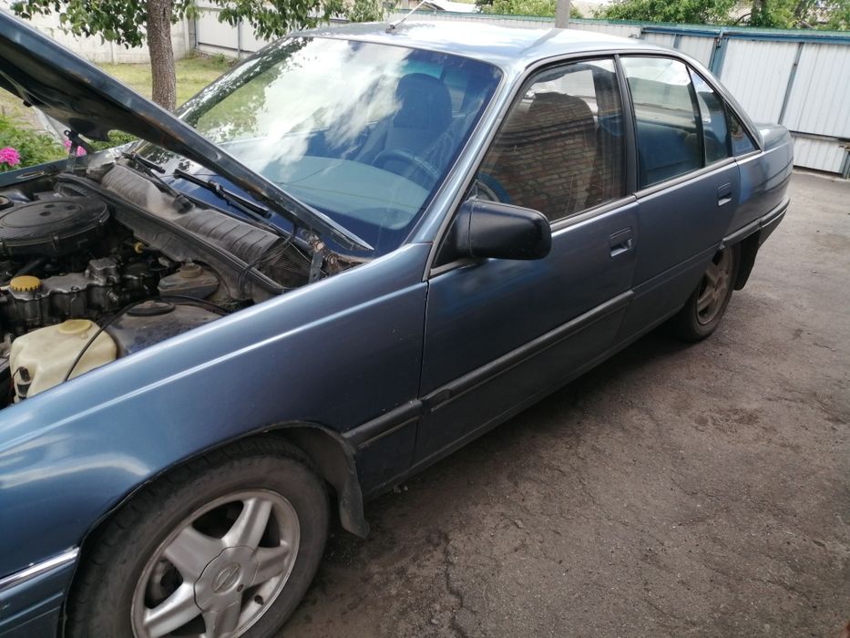 Продам Опель Омега. 1.8 газ/бензин.