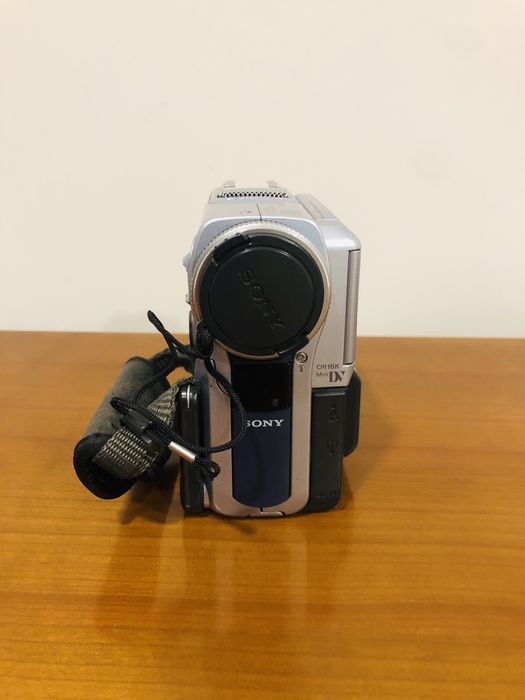 Відеокамера SONY.