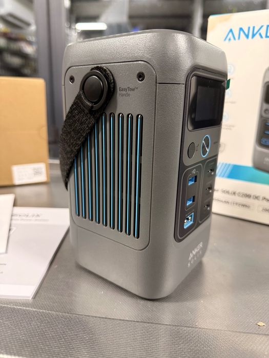 Зарядна станція Anker SOLIX C200 DC