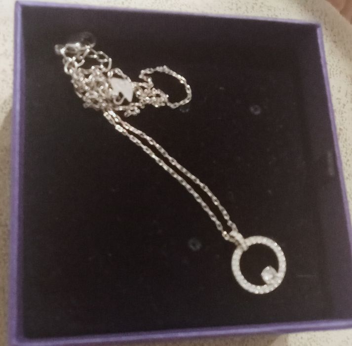 Vendo colar swarovski