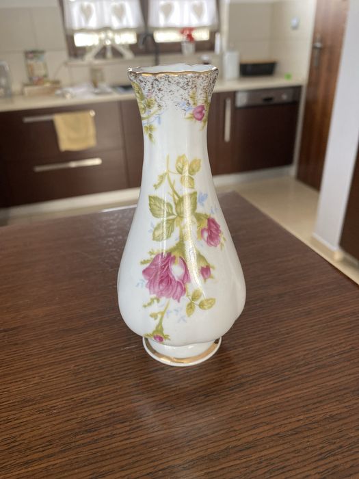 Wazonik z porcelany