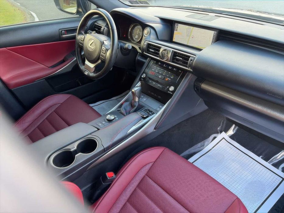 Lexus IS 300      2017