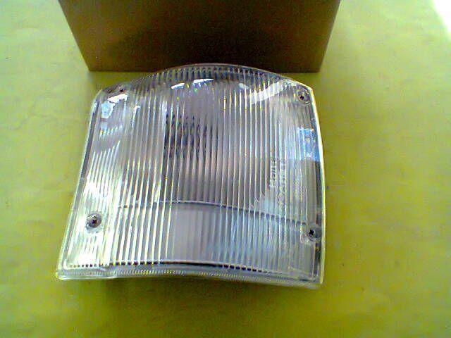 farolim frente toyota dyna 250 e 280 (novos)