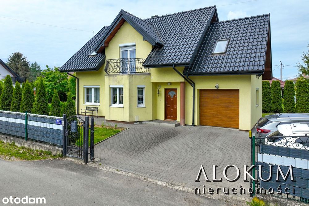 Komfortowy i jasny dom w pobliżu ścisłego centrum Gdowa.
