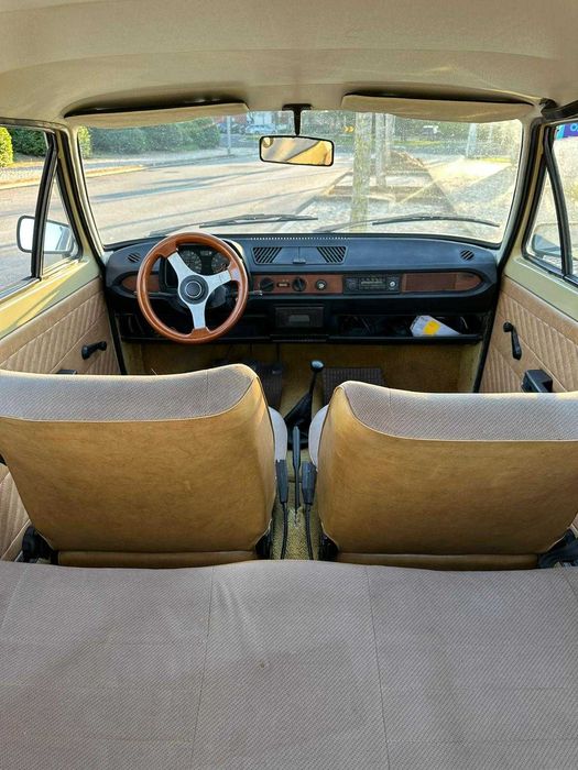 Audi 50 1.1 – 1975 | Restaurado |  peças incluídas