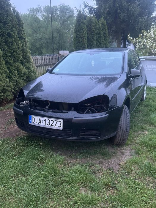 Golf V na części (opis)