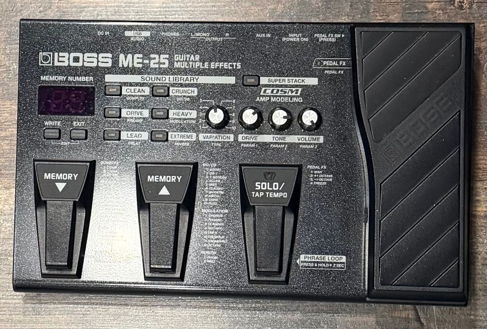 BOSS ME-25 absolutamente como nova