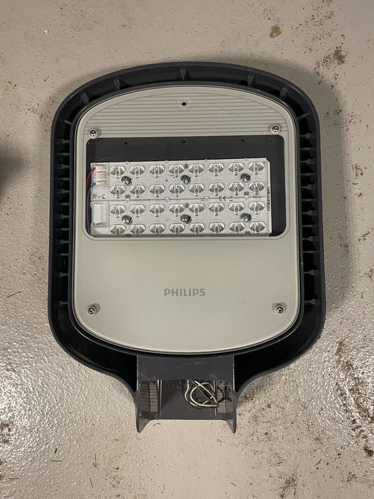 Lampa uliczna LED PHILIPS/ nowa / oswietlenie uliczne / 4000k. Szt 250