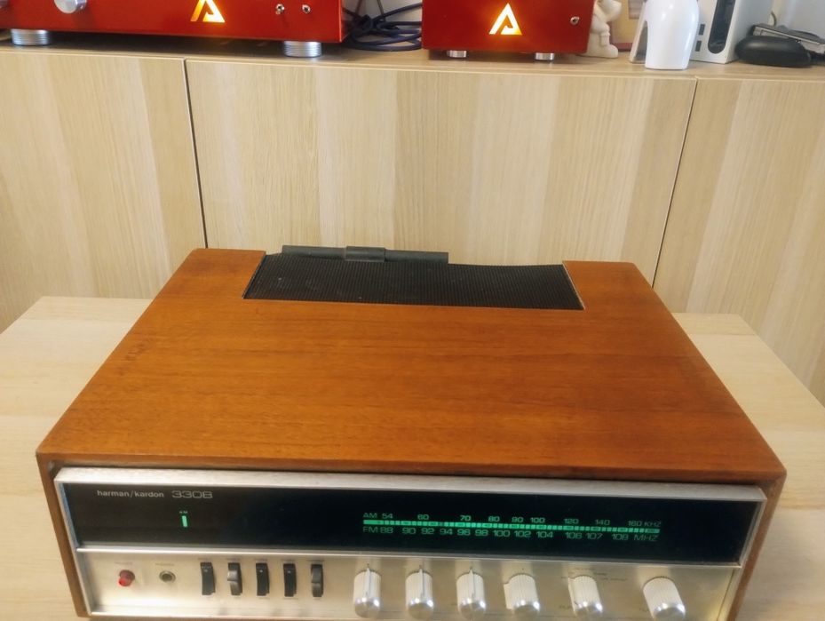 Harman Kardon 330B - Amplituner stereo Vintage