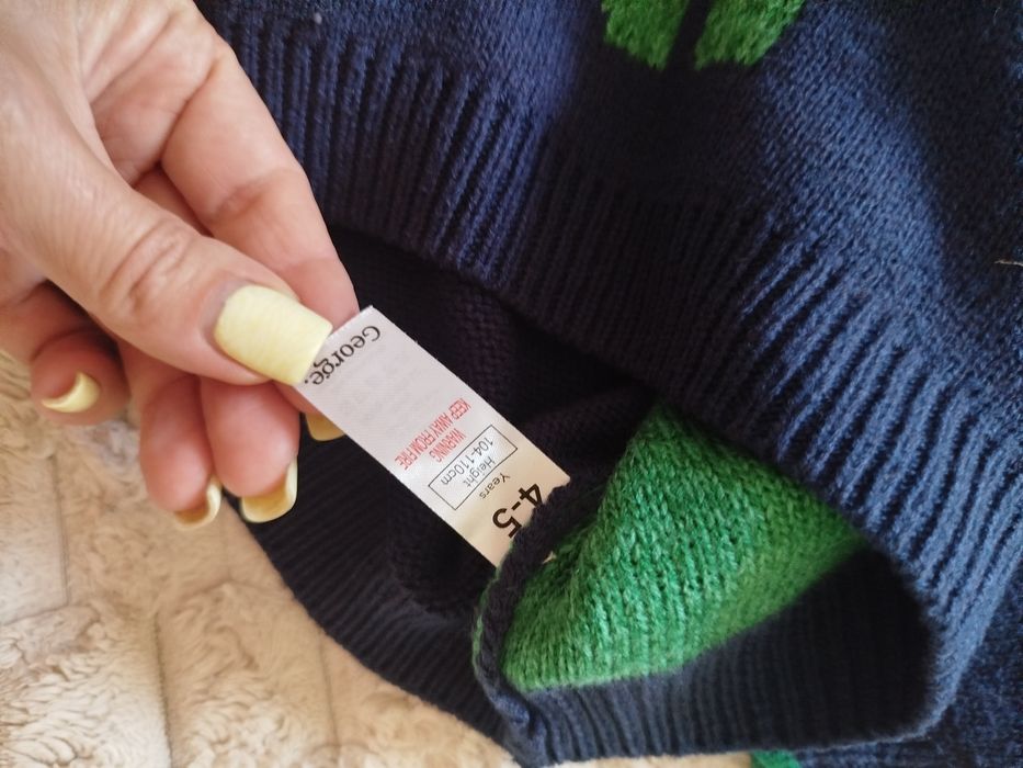 светр на 3-4 роки і 4-5 років