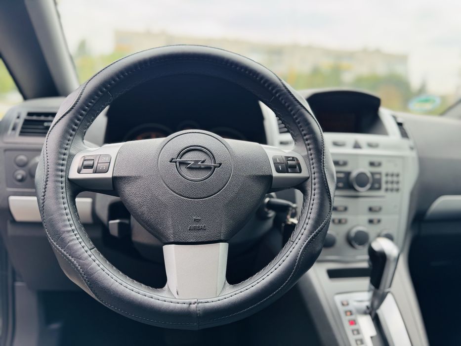 Opel zafira 1.9 автомат!