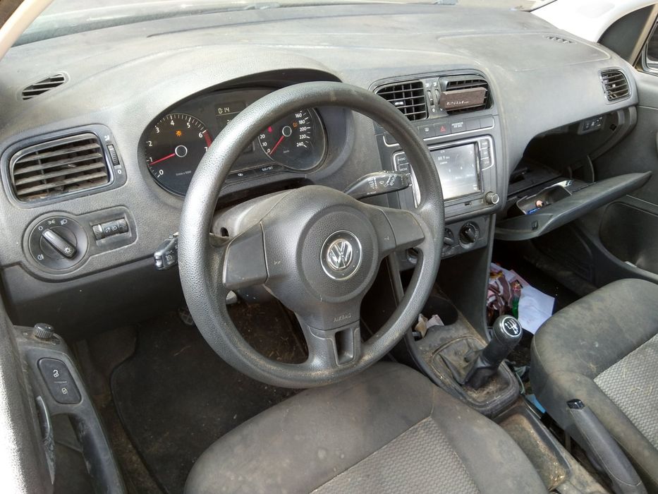 VW POLO V - 2011 - Para Peças