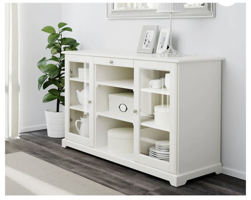 Aparador LIATORP Ikea