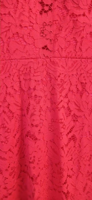 Платье красное стрейч гипюр