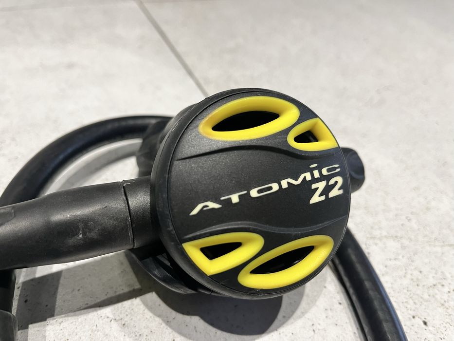 Automat Atomic skonfigurowany pod Sidemount