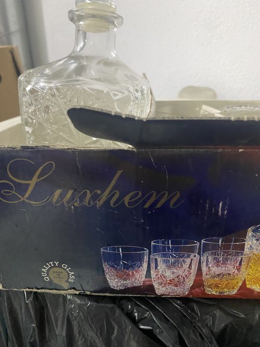 Garrafa e copos em vidro de qualidade marca Luxhem424932164471377922