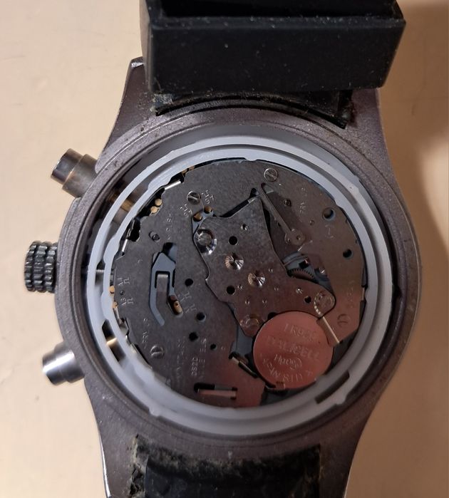 Relógio Quartz Lancia, Com Calendário, e Outro