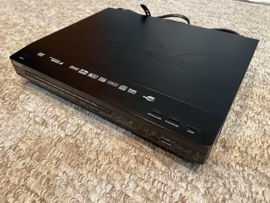 Проигрыватель  DVD фирма BBK