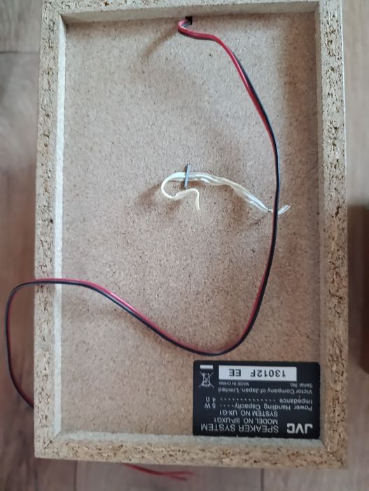 Продаються  колонки.