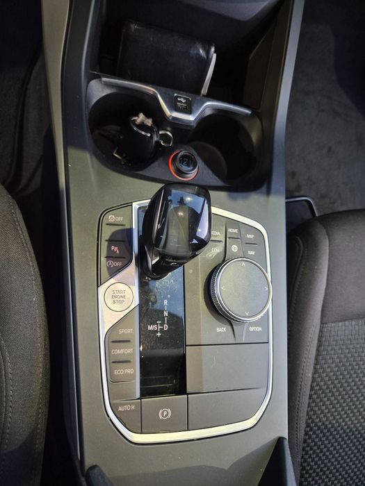 Carro BMW serie 2 preto