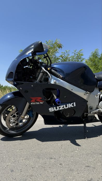 Продам suzuki gxr 600!