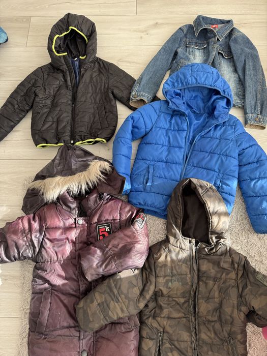 Куртки різні 150 грн