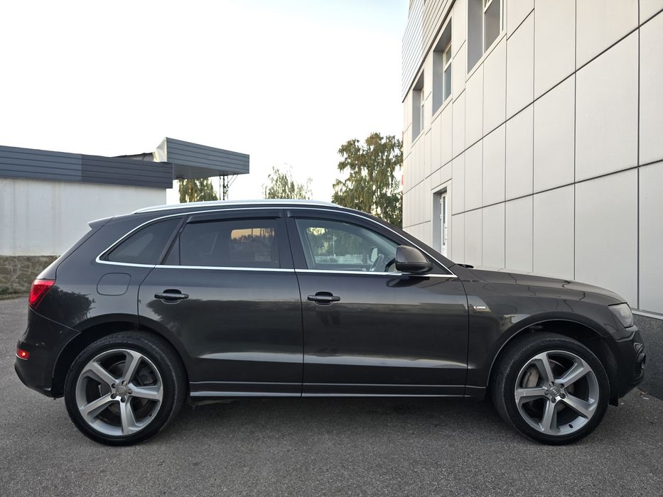Продам свою Audi Q5 3.0 TFSI QUATTRO - 2014г