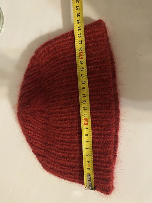Шапка жіноча (вовна, ангора, мікропаєтки) ручна робота